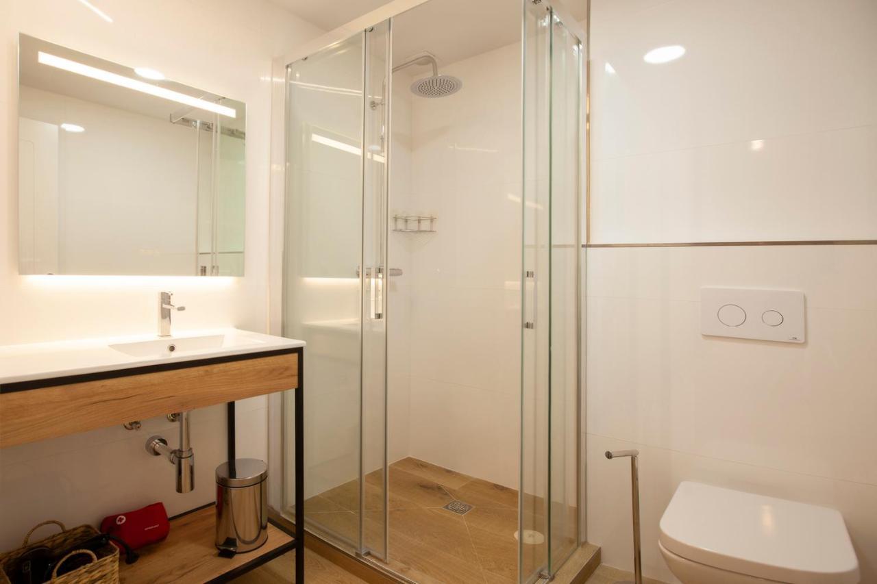 Apartamentos Reina Victoria 산탄데르 외부 사진