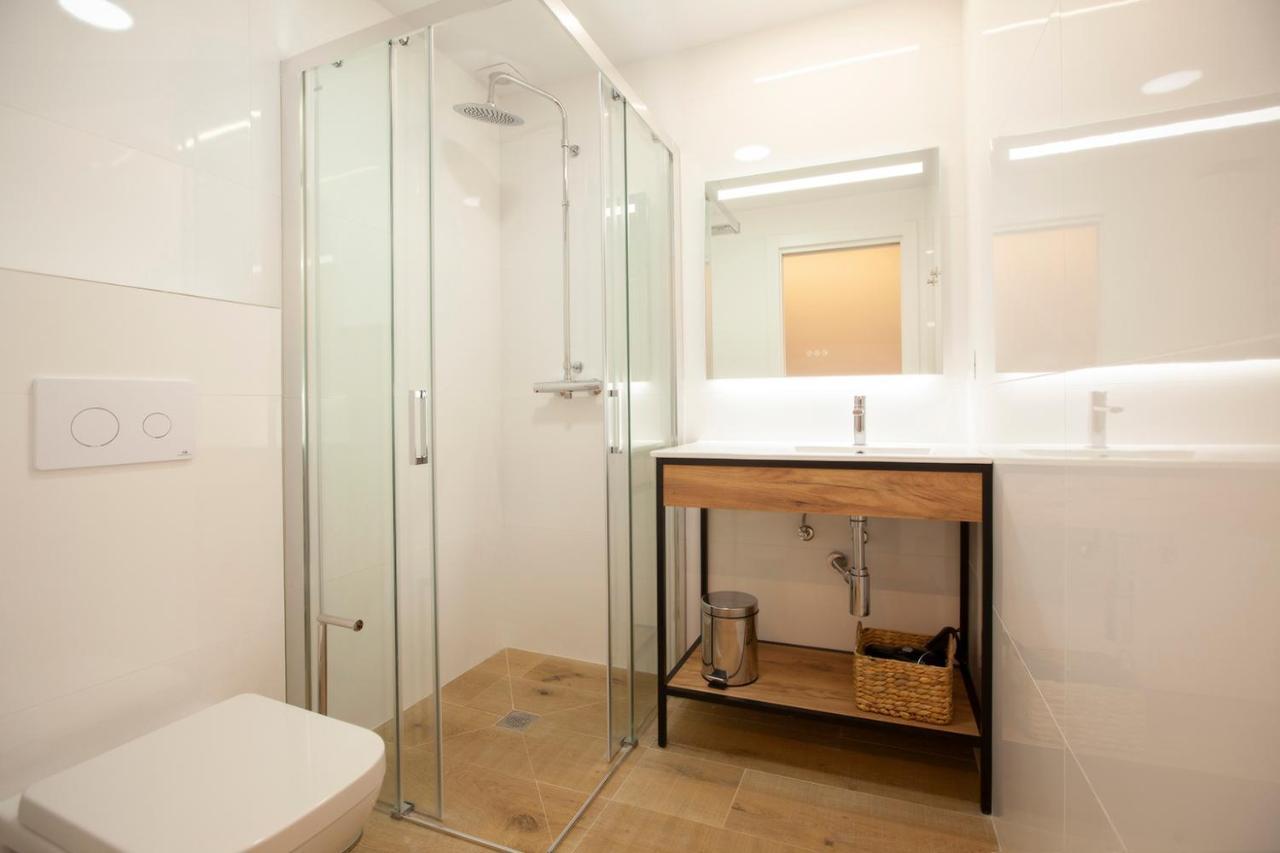 Apartamentos Reina Victoria 산탄데르 외부 사진