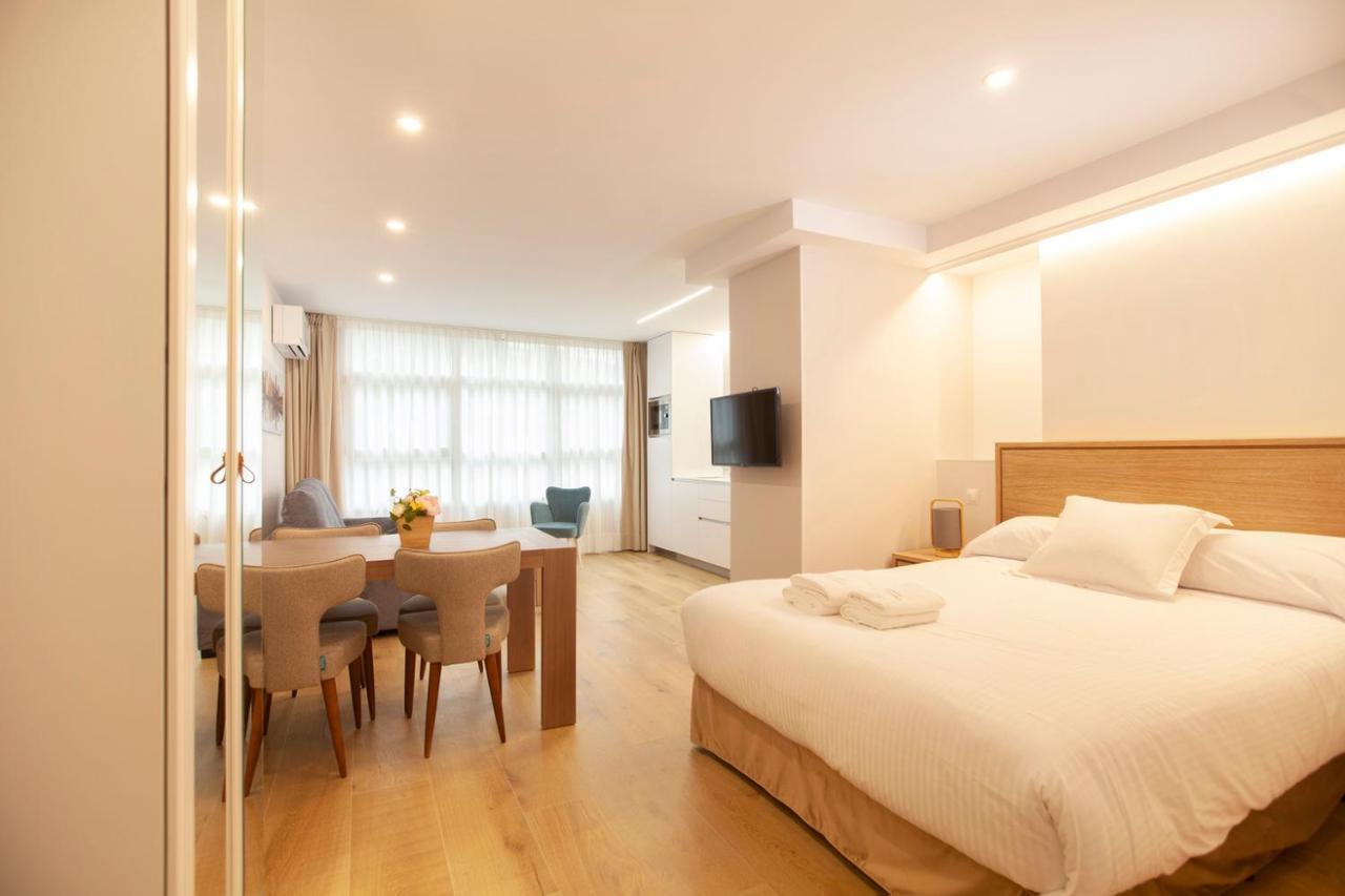 Apartamentos Reina Victoria 산탄데르 외부 사진