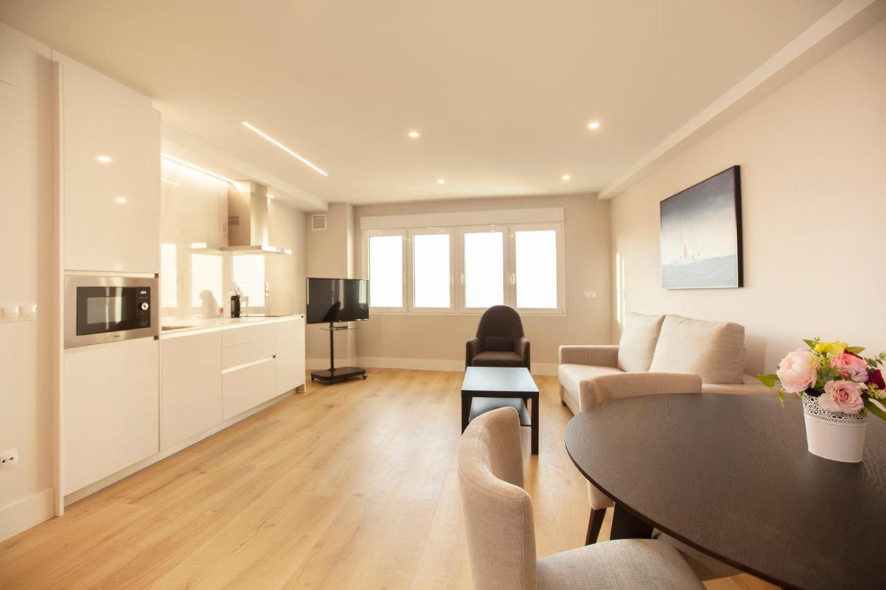Apartamentos Reina Victoria 산탄데르 외부 사진