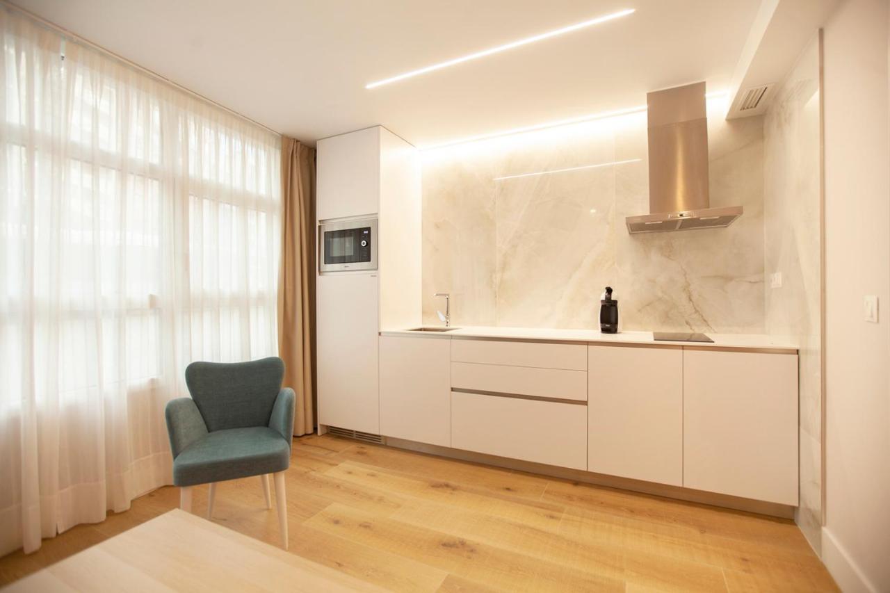 Apartamentos Reina Victoria 산탄데르 외부 사진