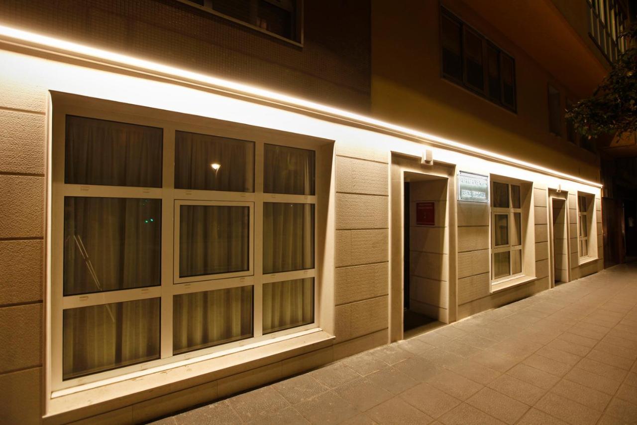 Apartamentos Reina Victoria 산탄데르 외부 사진