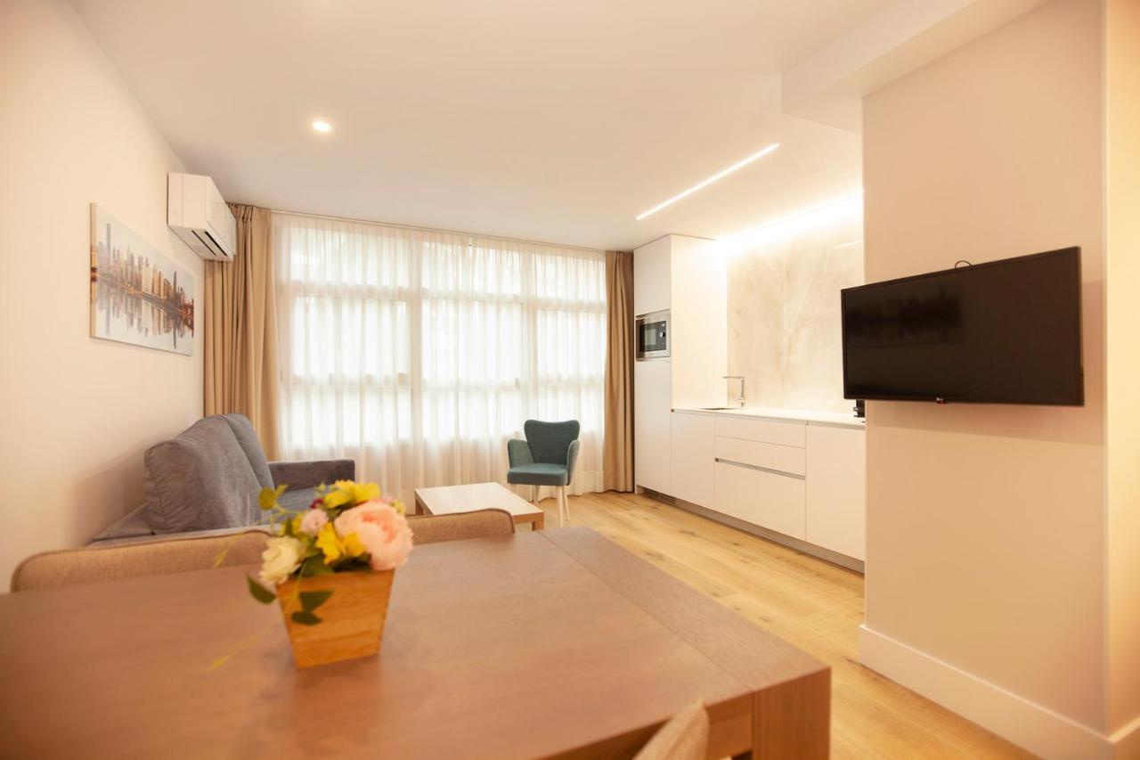 Apartamentos Reina Victoria 산탄데르 외부 사진